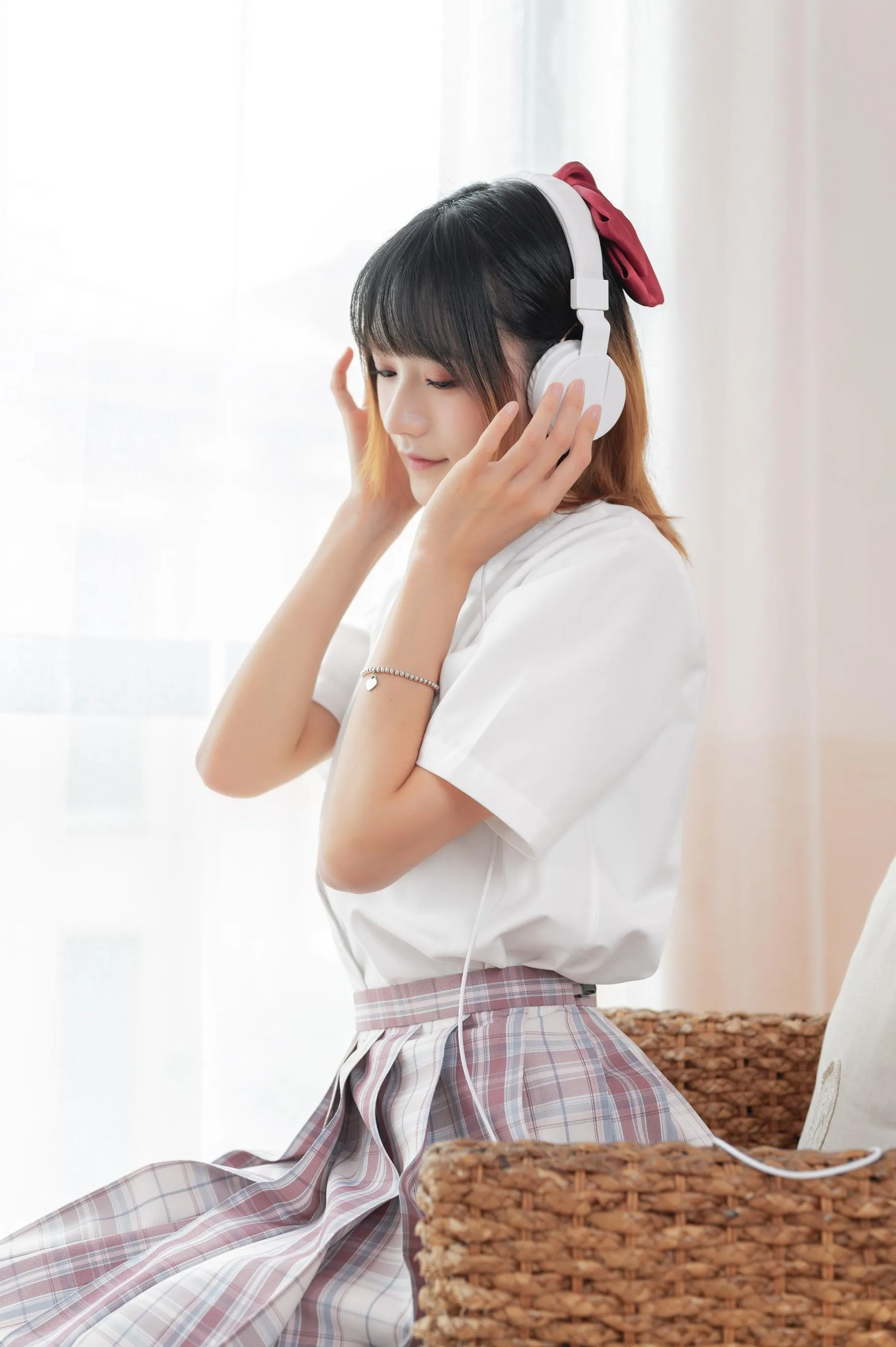 [艺图语] 2022.05.18 少女心事 兔子Zzz不吃胡萝卜 [32P]插图5